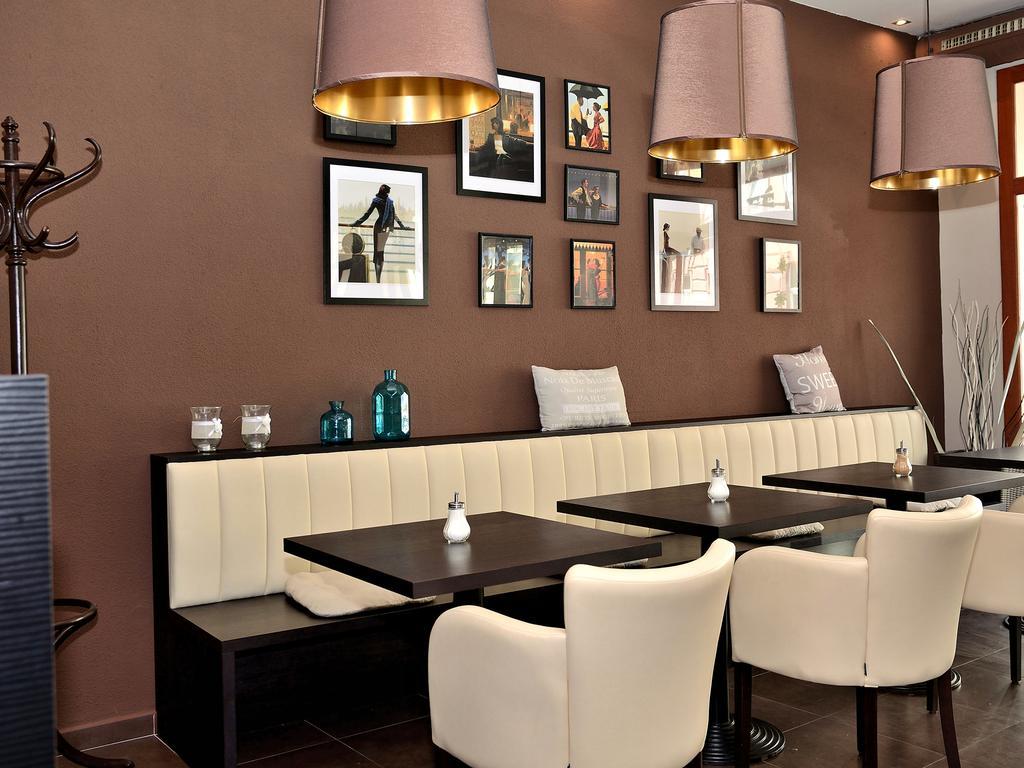 Hotel Atrium Pardubice Dış mekan fotoğraf