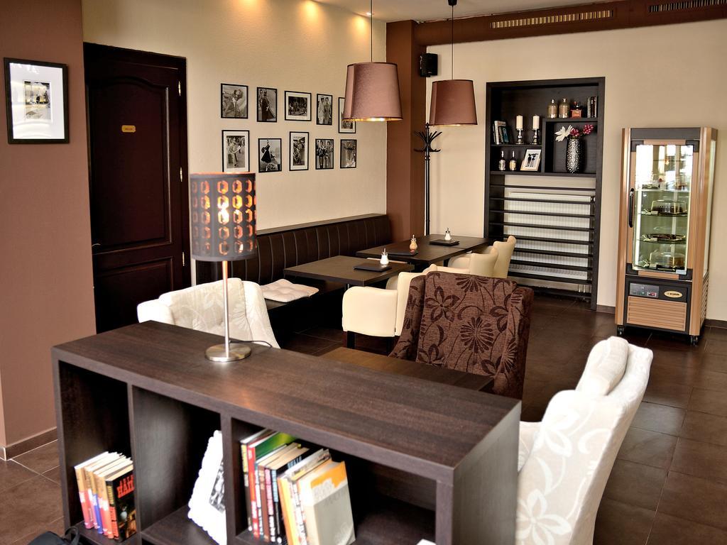 Hotel Atrium Pardubice Dış mekan fotoğraf