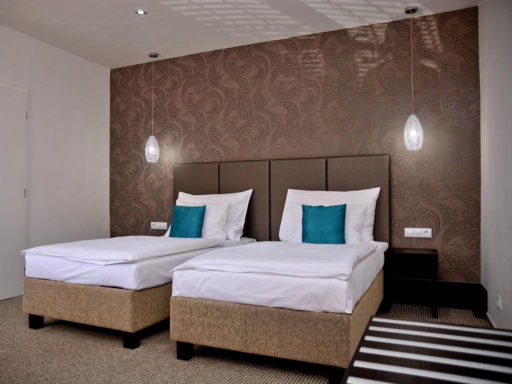 Hotel Atrium Pardubice Dış mekan fotoğraf
