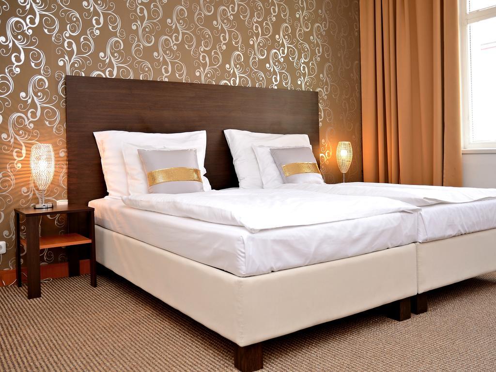 Hotel Atrium Pardubice Dış mekan fotoğraf